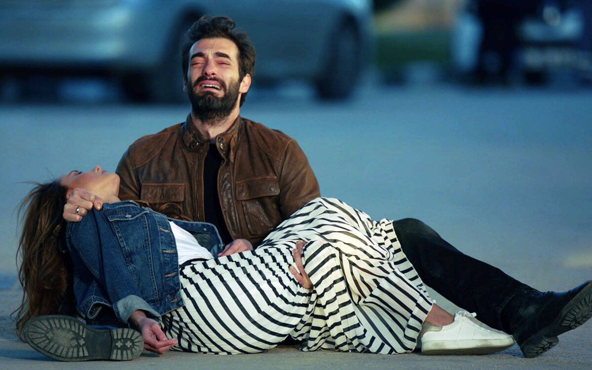 melisaykac0's tweet photo. Bazı sonlar unutulmaz #sena #cukurveda #cukur #sonyaz #Poyrazkarayel #murtaza #yamackocavali #cukurfinal #cukurgala https://t.co/us4PXyZN1N
