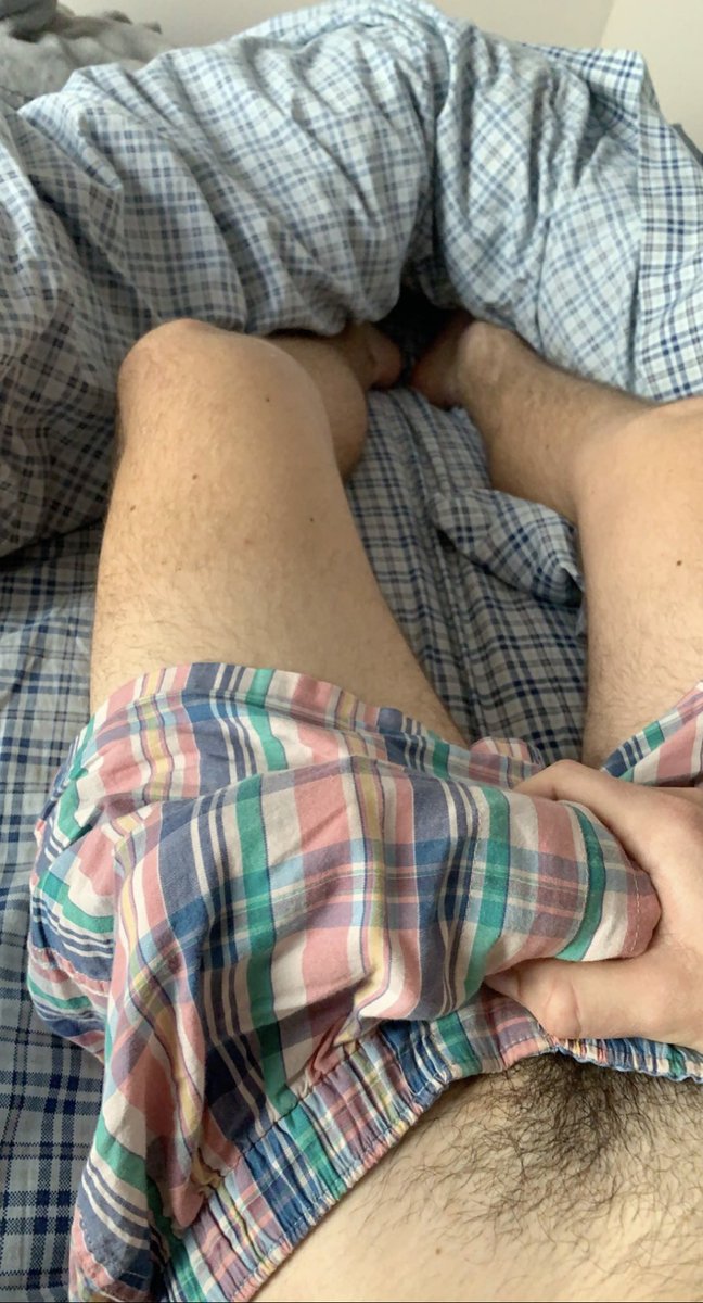 milkboy2003's tweet photo. boxers or briefs? #bulge #underwear #hungteen #bigdickgang https://t.co/6pmWOPvtE3