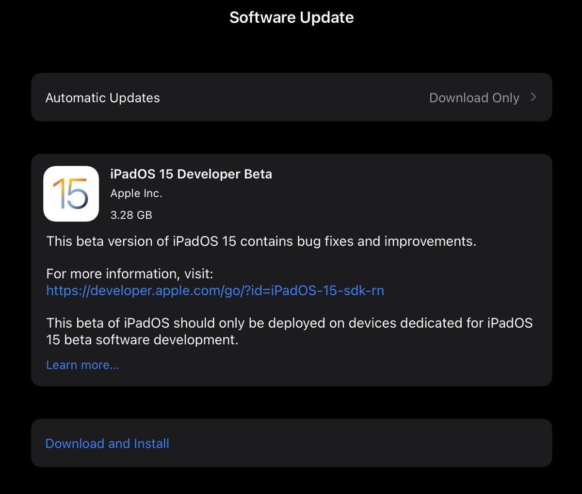 SteveMarler's tweet photo. All the latest dev iOS updates pulling down. Time to have a little play with the new OS on my Apple devices. https://t.co/SHU9idUzjM