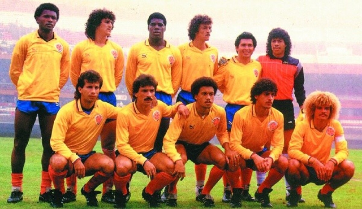 #PostalesFutboleras
Selección Colombiana que ganó el tercer puesto en la Copa América 1987.
En el Monumental se impuso 1 - 2 al seleccionado local, fue la primera vez que Colombia ganó a la albiceleste en suelo argentino. 
Valderrama, el mejor jugador del torneo.
#CopaAmerica1987