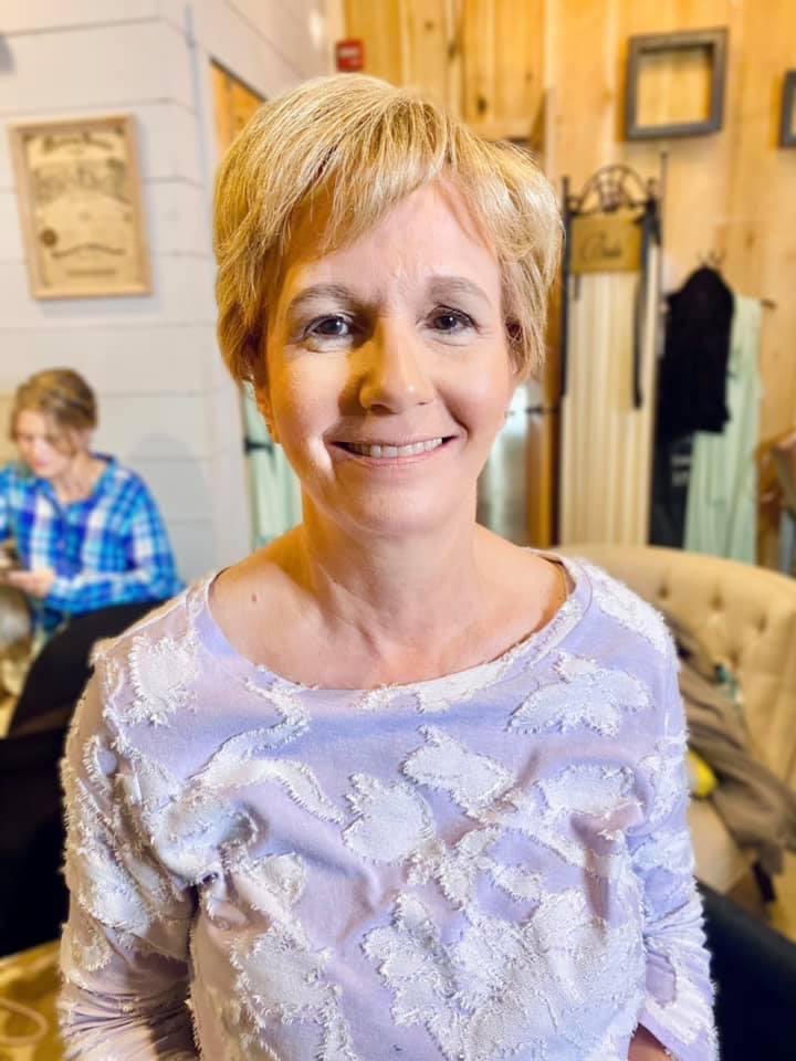 andriaartistry's tweet photo. Mother’s of the bride 
Wedding 05. 29. 21 

Makeup by: Me

@KVDBeauty @UrbanDecay @tartecosmetics @BECCAcosmetics 

#makeupartist #makeup #bridal #weddingmakeup #bridalmakeup #indywedding #lipstick #lashes #bridesmaid #wedding https://t.co/HCb5bIlwSD