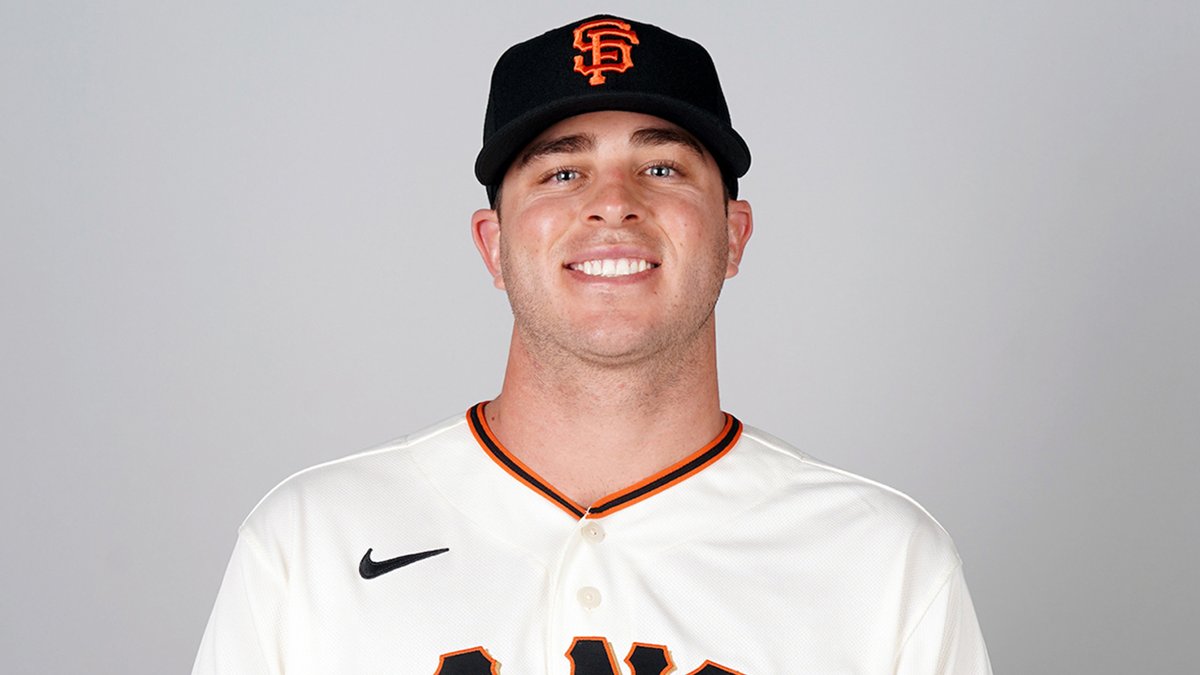 NBCSGiants's tweet photo. The Giants reportedly are promoting lefty Sam Long, who will start Wednesday against the Rangers

https://t.co/SzR8U8CdC6 https://t.co/37Mgu9xn55