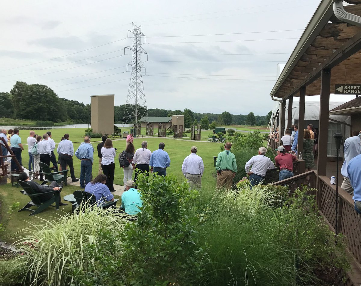 RiceArkansas's tweet image. We&apos;re glad that #SASDA attendees could learn about some of the nation&apos;s best waterfowl habitat on their trip to Five Oaks Hunting Lodge tonight. 
Guests were welcomed by former @DucksUnlimited  Chairman @Gdunklin who discussed the importance of #conservation and the...
(1/3)