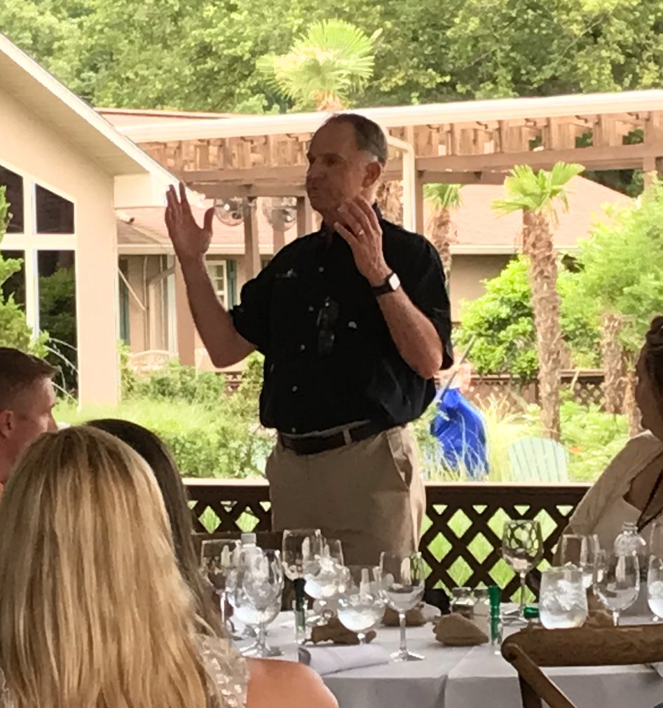 RiceArkansas's tweet image. We&apos;re glad that #SASDA attendees could learn about some of the nation&apos;s best waterfowl habitat on their trip to Five Oaks Hunting Lodge tonight. 
Guests were welcomed by former @DucksUnlimited  Chairman @Gdunklin who discussed the importance of #conservation and the...
(1/3)