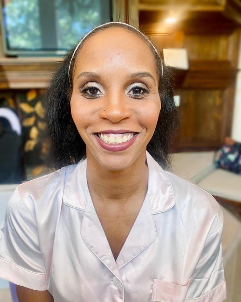andriaartistry's tweet photo. “A smile is the best makeup a girl can wear”
Wedding 06. 05. 21

Bridesmaid: Sam
Makeup by: @andriaartistry 

@KVDBeauty @UrbanDecay @tartecosmetics @BECCAcosmetics 

#makeupartist #makeup #bridal #weddingmakeup #bridalmakeup #indywedding #lipstick #lashes #bridesmaid #wedding https://t.co/d7k23cH6iw