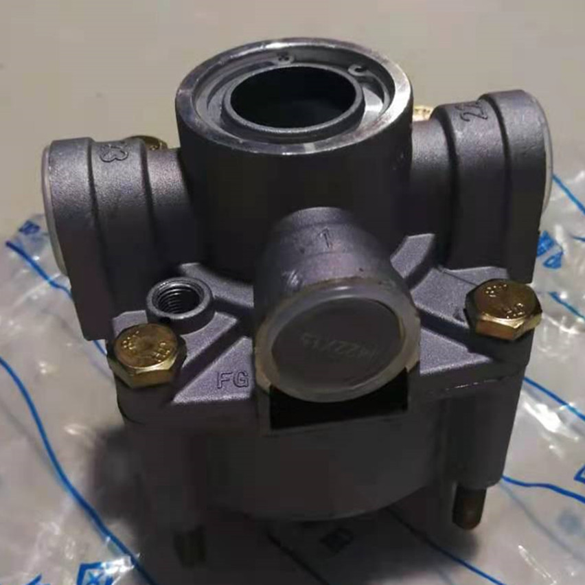 AutoLainuo's tweet image. Heavy / light truck &amp;amp; trailer parts 
Four-circuit protection valves
Relay Valves