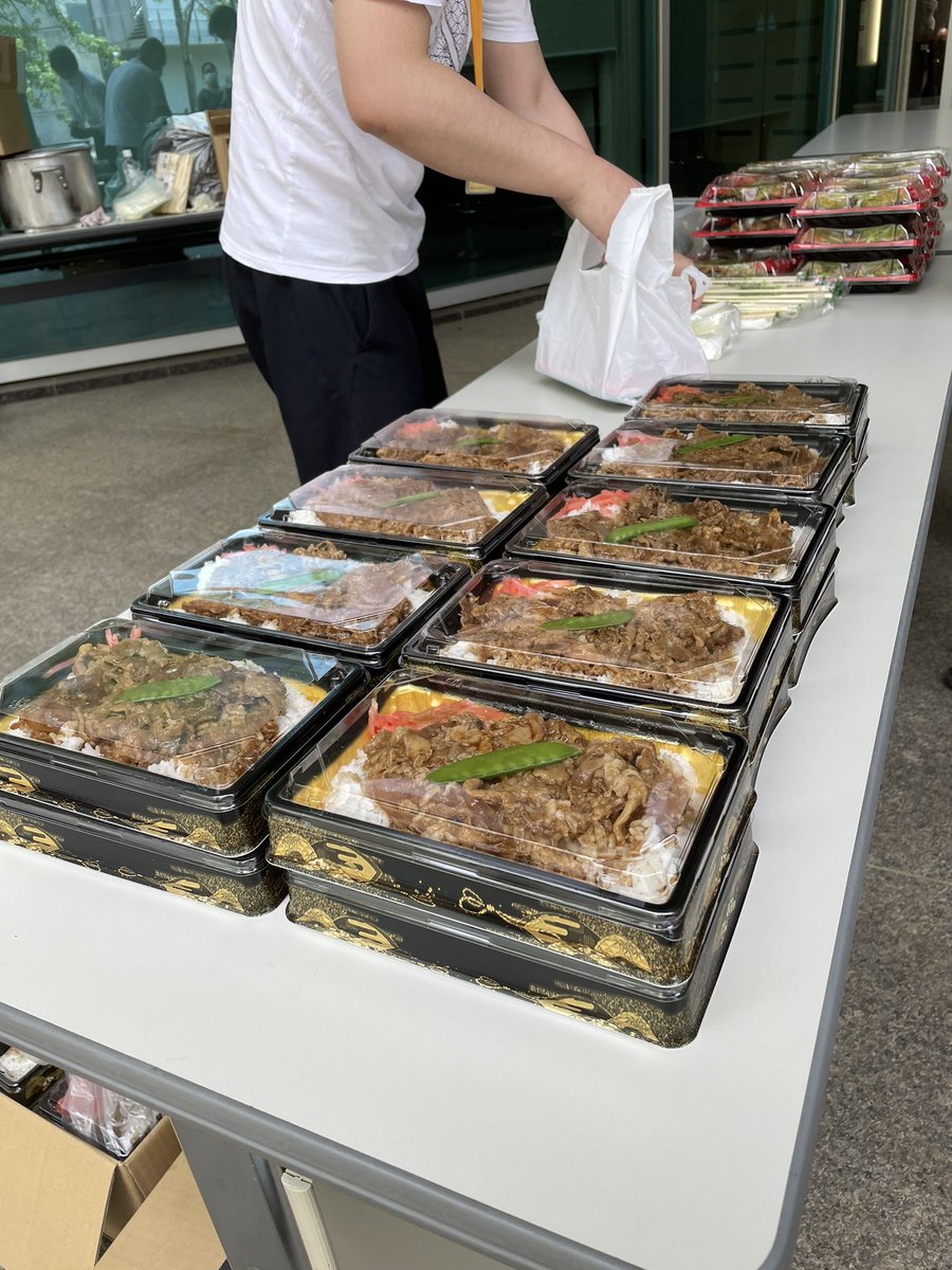 城西国際大学 On Twitter 千葉東金キャンパスでは 焼肉弁当の販売を行ってます カレーも販売してますので ぜひお買い求め下さい 城西国際大学