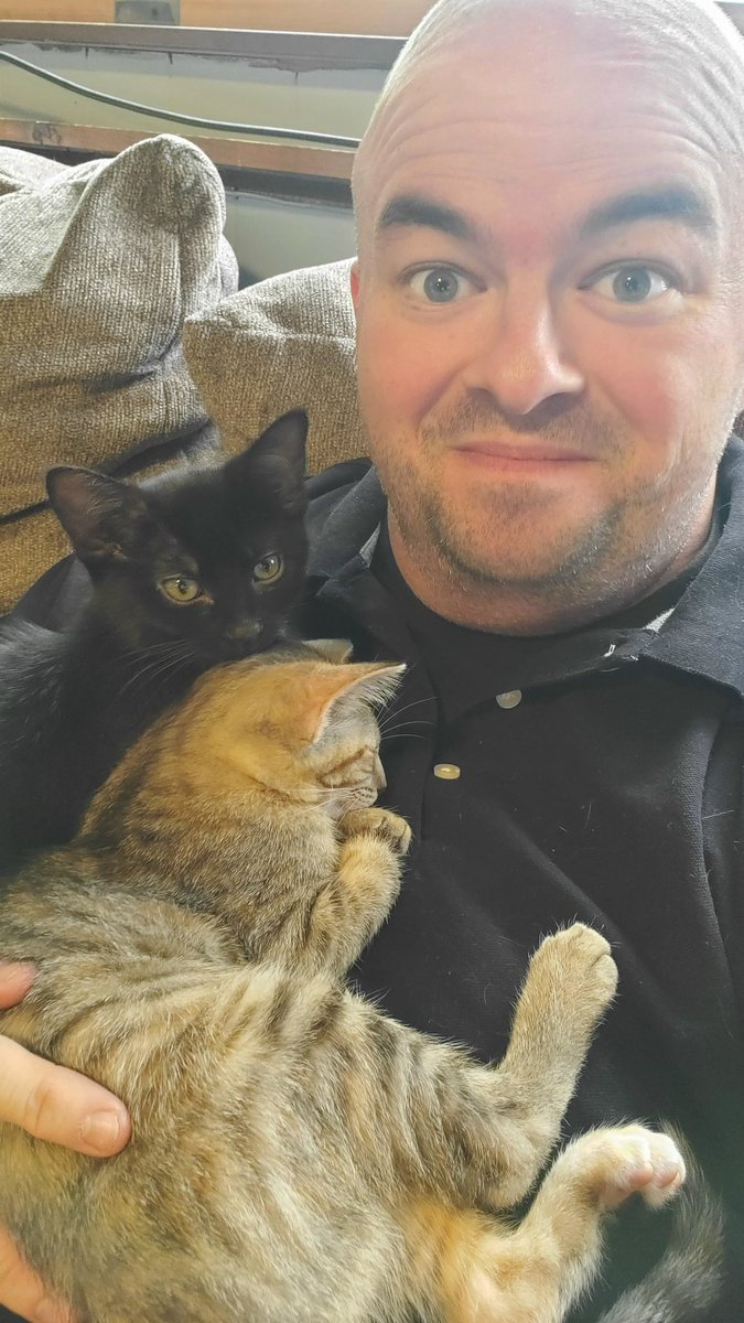 backsid3ofwater's tweet photo. Outnumbered 

@FightOwensFight https://t.co/GHhnVilcvH