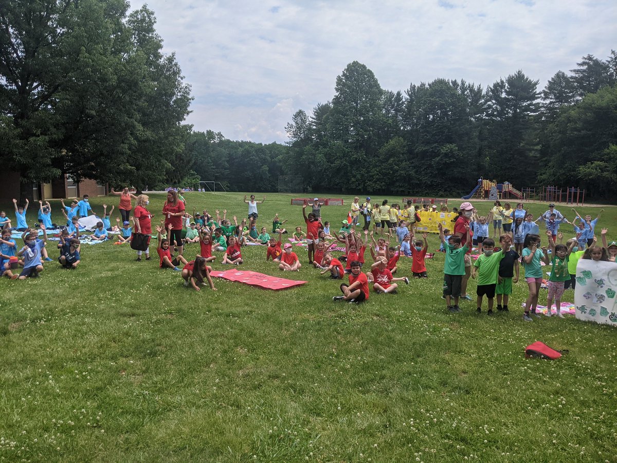 Deborah Wilson (@cradwilson) on Twitter photo Closing ceremonies with K-2 <a href="/ApplegatePE/">ApplegatePE</a> What a great day and amazing sportsmanship! #gobulldogs #putyourhandsup Closing ceremonies with K-2 <a href="/ApplegatePE/">ApplegatePE</a> What a great day and amazing sportsmanship! #gobulldogs #putyourhandsup