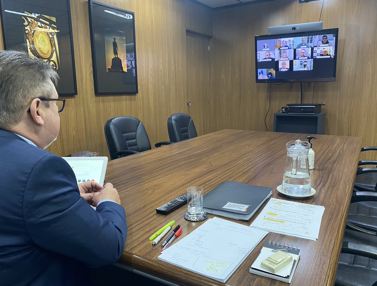 DelegadoRanolfo's tweet photo. Me reúno neste momento com o secretário da Administração Penitenciária, Mauro Hauschild, e com os comandos da Brigada Militar, da Polícia Civil e da Susepe, para tratar sobre o andamento da investigação da ação em Caxias do Sul. https://t.co/9tewzsGYxt