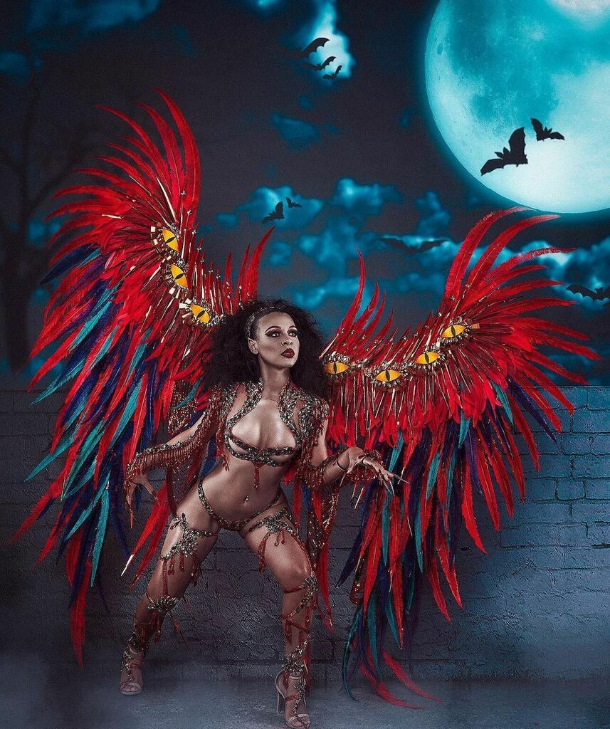 BazodeeMag's tweet photo. Shawn Dhanraj @_shawndhanraj_ showcase his costume ‘Akasha’ for Miami Carnival 2021 for @djunction DJunction Mas.
Dhanraj xDouglas
@djunction
@jeffreycharlesproductions
@livv_140
@kissakj
@muafia.co
#DjunctionMas
#miamicarnival2021
#ShawnDhanr… https://t.co/b0hUCkHynT https://t.co/g8TMaEvi2E
