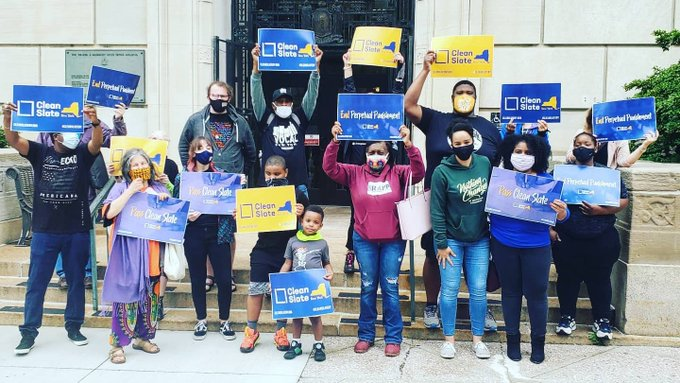 LegalAidNYC's tweet photo. The clock is ticking. We have just three days left to win #CleanSlateNY this year. Help us get the bill over the finish line TOMORROW at 9:30am in Albany (Washington &amp; S. Swan).

Can't join us in person? Join us on Facebook live: https://t.co/2WrrGG2qSH https://t.co/8Z4huBjx71