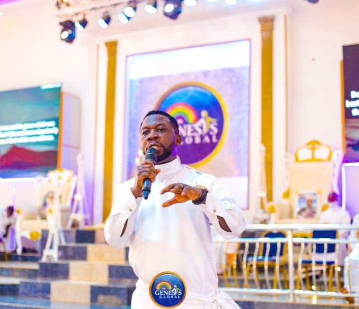 Prophetisraelo2's tweet photo. I prophesy, this week! Divine Help shall show up for you in the name of Jesus Christ.
Blessed Week Ahead🙏
#BlessedWeekAhead #prayers #declaration #help #divine #grace #mercy #ccc #cccgenesisglobal #israeloladeleofficial #genesisglobal #wiredtoexcel #UnstoppableGod https://t.co/AHYD7AENjm