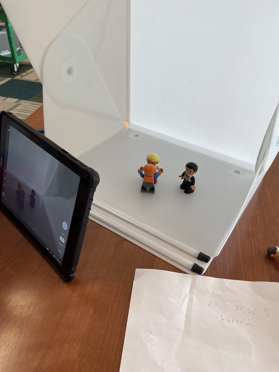 SHSMakers's tweet photo. Elementary MakerSpace Camp. Week 1 Day 1: Movie Monday! Making Stop-animation films #WeAreStrongsville #Maker #MakerSpace #innovation https://t.co/MaSft453oo