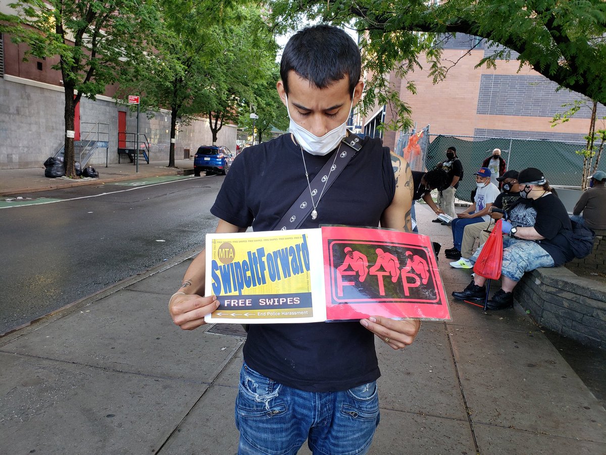 swipeitforward's tweet image. ICYMI: We was in the building for #FTP4 No one should get arrested for not having $2.75!!! 
No one should go to court for not having $2.75!!! 
Real New Yorkers #swipeitforward