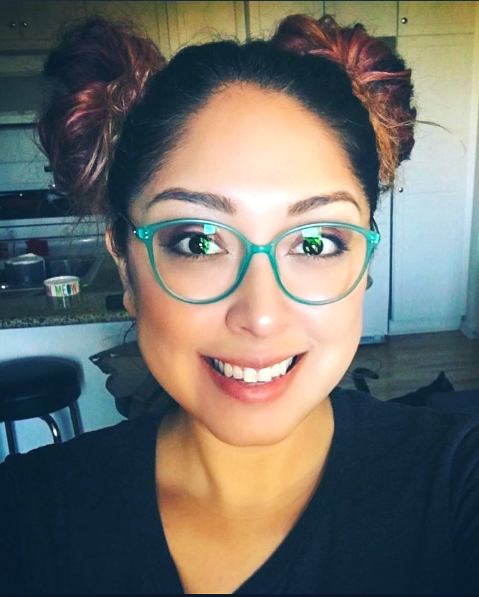 BDoodles's tweet photo. When you have a twin in game and you canβt wait to play it and meet them!!!
@playPalia canβt wait to explore it!
#doublebuns for life https://t.co/TgRrwSID4K