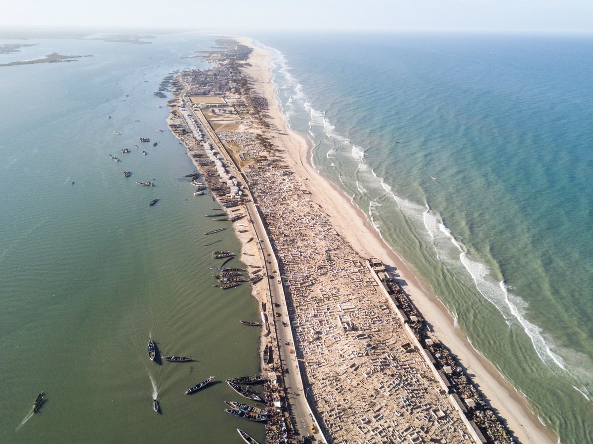 WBG_Environment's tweet photo. Last week, our experts answered your questions on coastal resilience in #WestAfrican countries! Here's a recap of #AskWACA: https://t.co/G80Kwj54wx #WorldOceansDay https://t.co/zn367pbNWg
