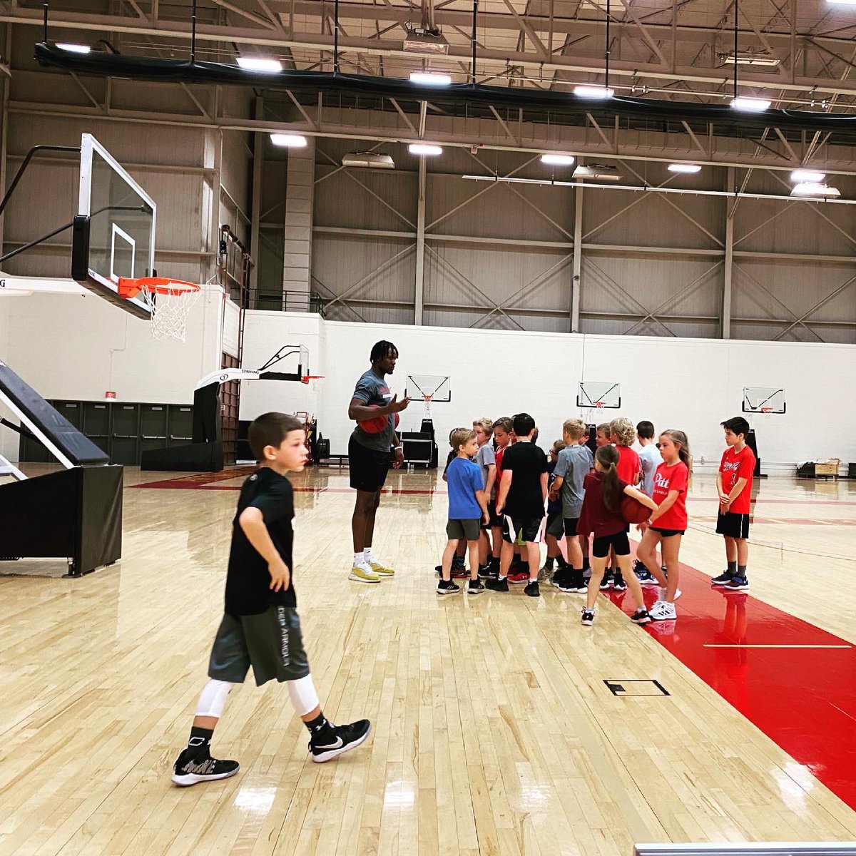 GorillasMBB's tweet photo. Gettin’ after it at camp! 

Day 1= ☑️ https://t.co/U81tkyfbpt