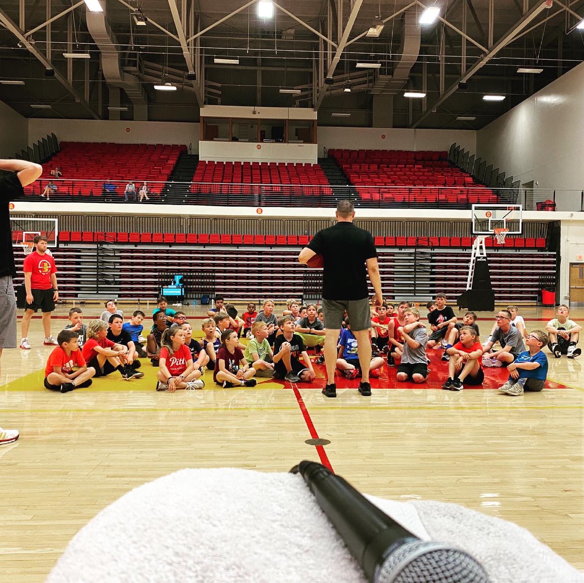 GorillasMBB's tweet photo. Gettin’ after it at camp! 

Day 1= ☑️ https://t.co/U81tkyfbpt