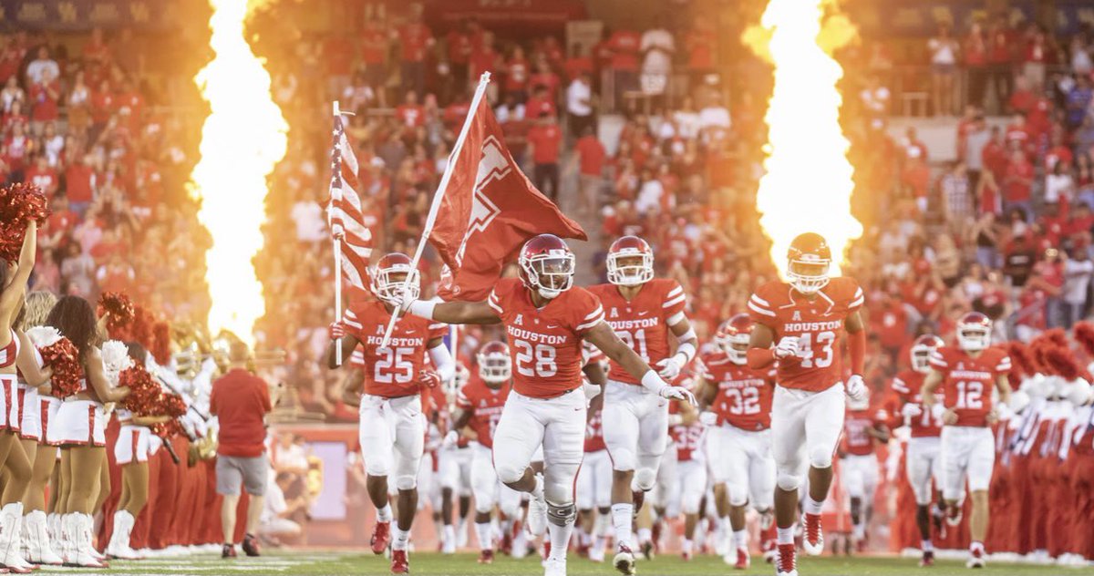 MattByrnes82's tweet photo. I am Blessed to receive an offer the the University of Houston! @UHCougarFB https://t.co/dCeBJJxC5r