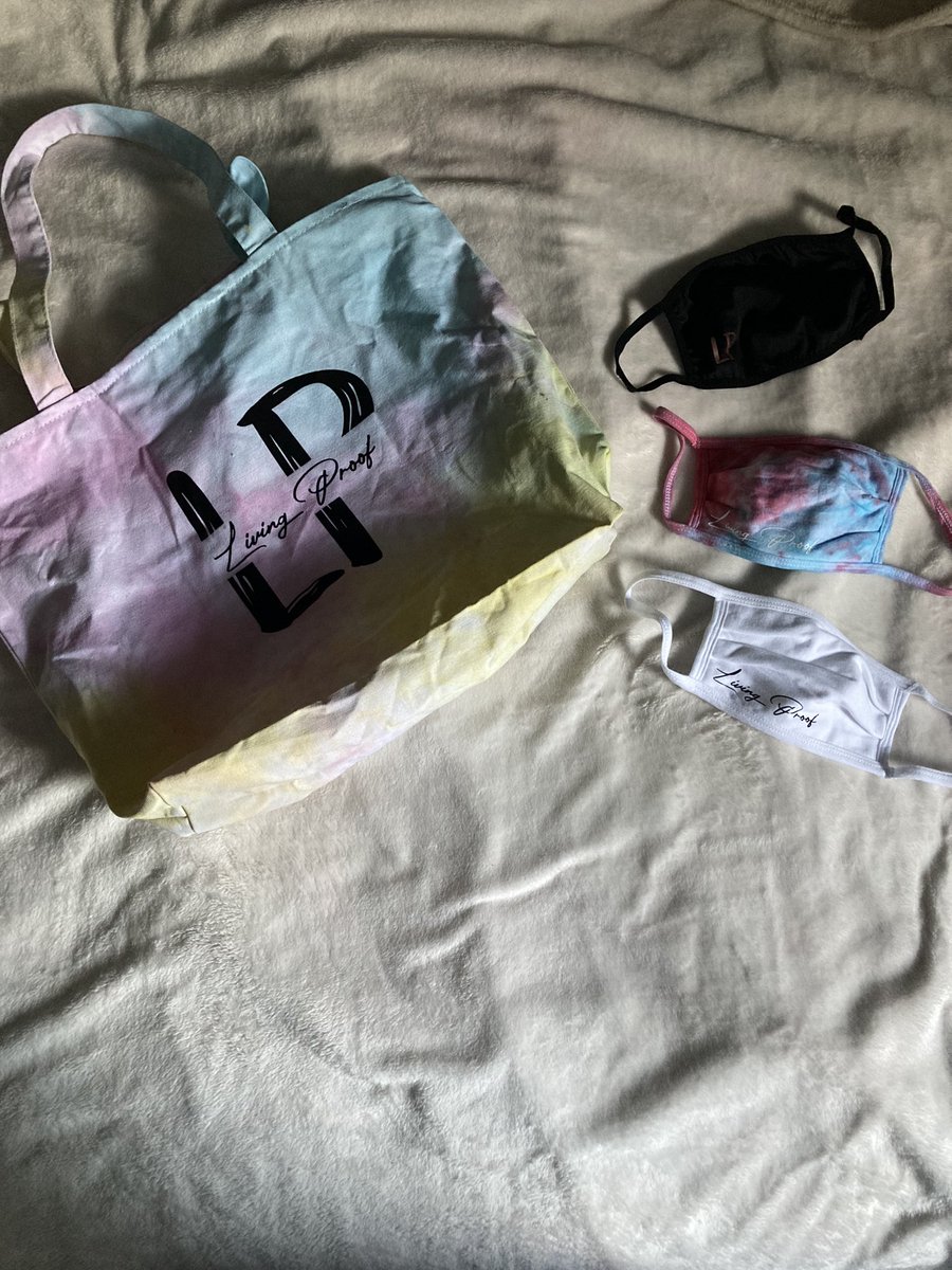 lpampwcsd's tweet photo. Here are a few products that I just received from @livinggprooff. My students will be working with the owner on our last unit of study this year. WHAT ARE YOU LIVING PROOF OF? What an exciting way to empower my awesome kids!!! @JessicaTurnerNY @rckptsa https://t.co/ZfP4h9u9T0