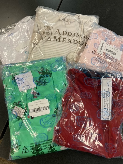 Many thanks to <a href="/PajamaGram/">PajamaGram</a> for their donation of 250 pajamas to Howard Center programs and clients! @pajamagramcompany  #pajamagram #helpishere #community