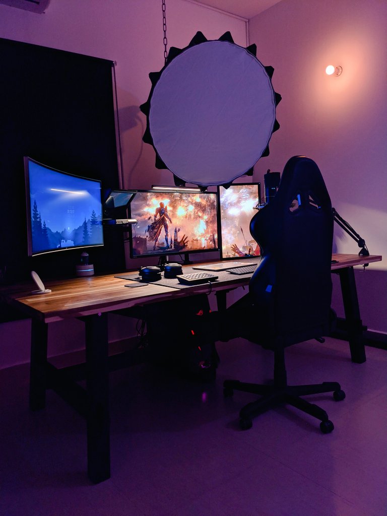 sachin_atk's tweet photo. New Desk Setup 2021. What do you think? #desksetup #livestream #youtuber #techwithsach #dreamdesk https://t.co/ulSyfDyW3T