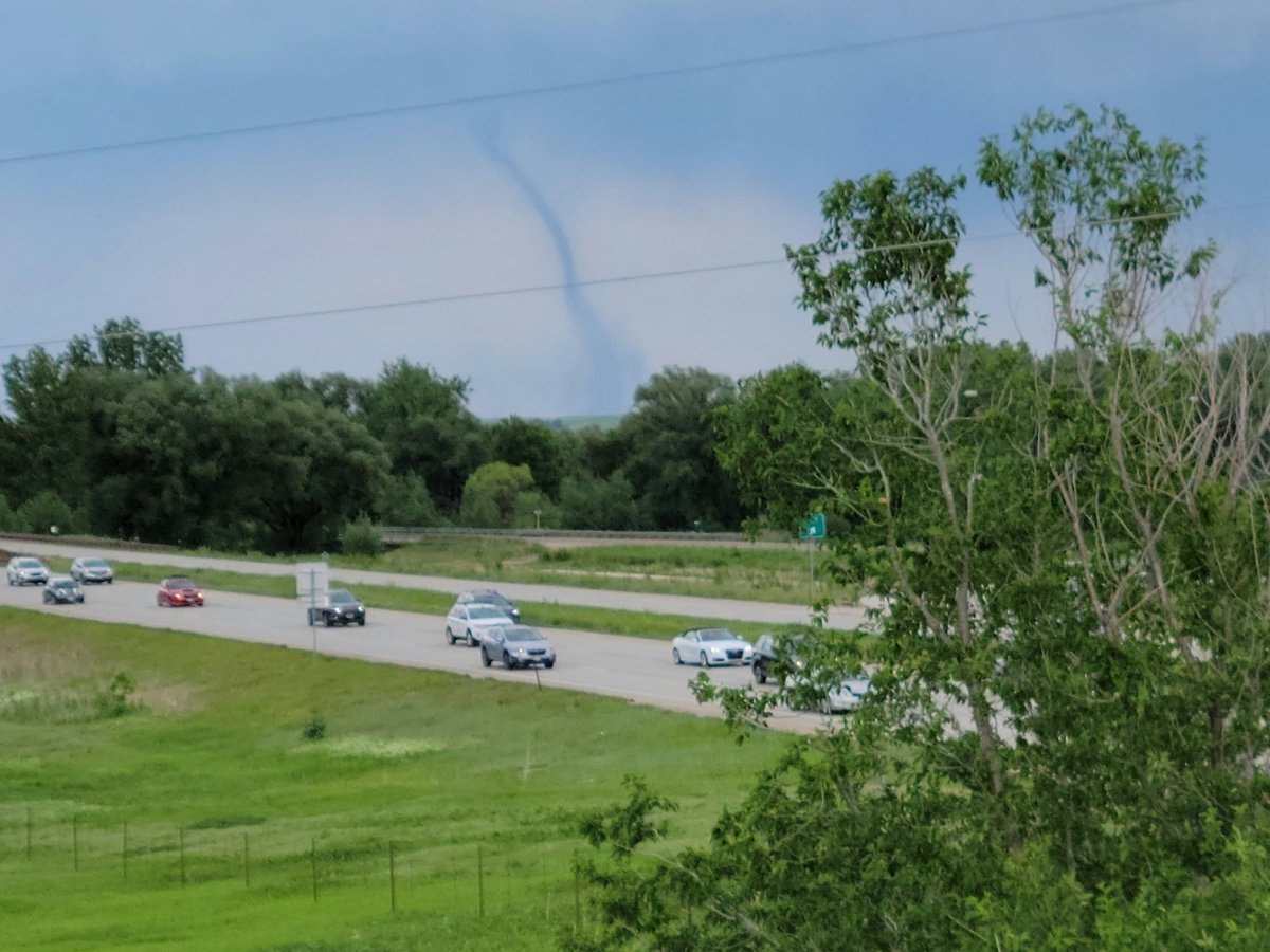 wallacematt's tweet photo. Tornado east of Boulder https://t.co/YouCqg1FJe