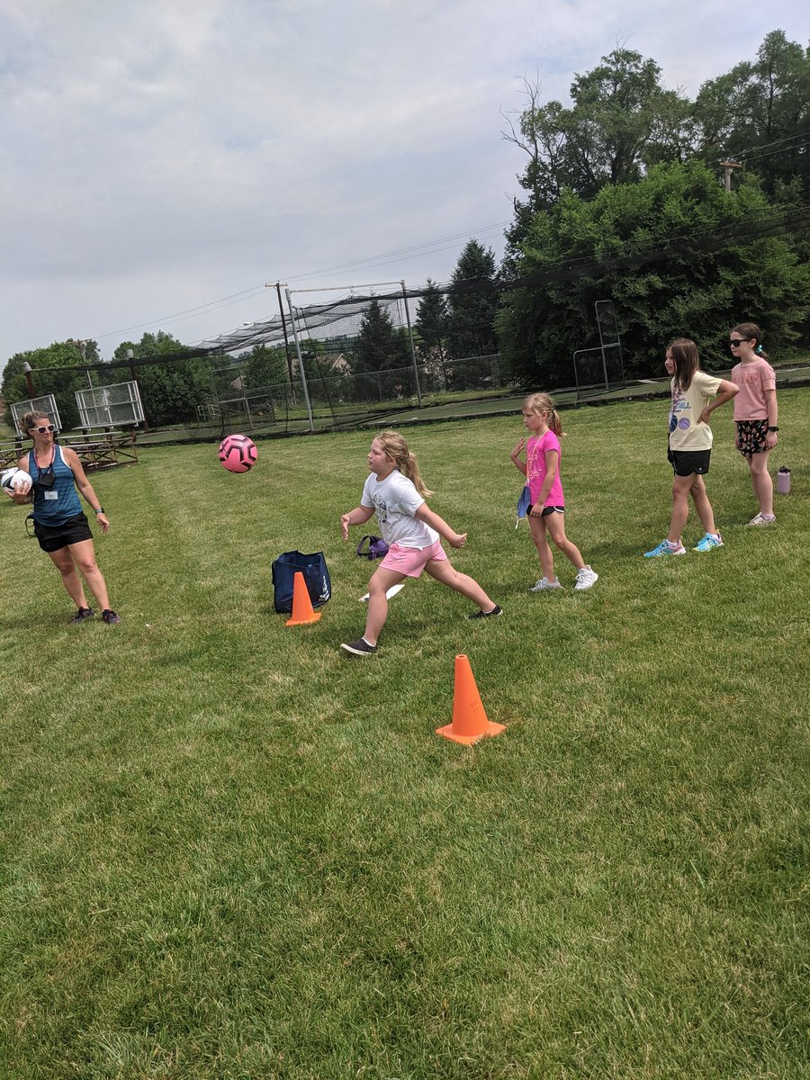MrsMisicko's tweet image. 3rd Grade Field Day Fun! @DESPolarBears #reCONNECTnycsd