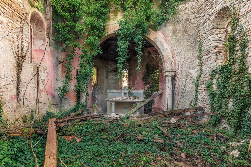 milfjibotron's tweet photo. i will only complicate you // jibo 

worship doesn’t just lie in the rotting walls of the church. 

ao3: https://t.co/yDNSzyfSPO https://t.co/h2SSLA9MxO