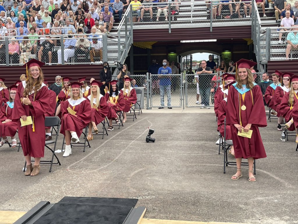 DTV_Official's tweet photo. Top 2 graduates from the Class of 2021, Hannah Eller and Lauren Coughlin stand to be recognized for their academic achievements! https://t.co/TKR231UF0q