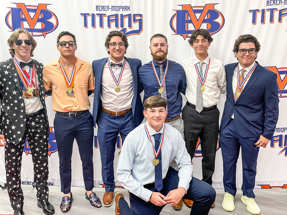 ⚡️⚾️ The diamond boys from @Baseball_BMHS clean up nice!

#TitanESPYS21