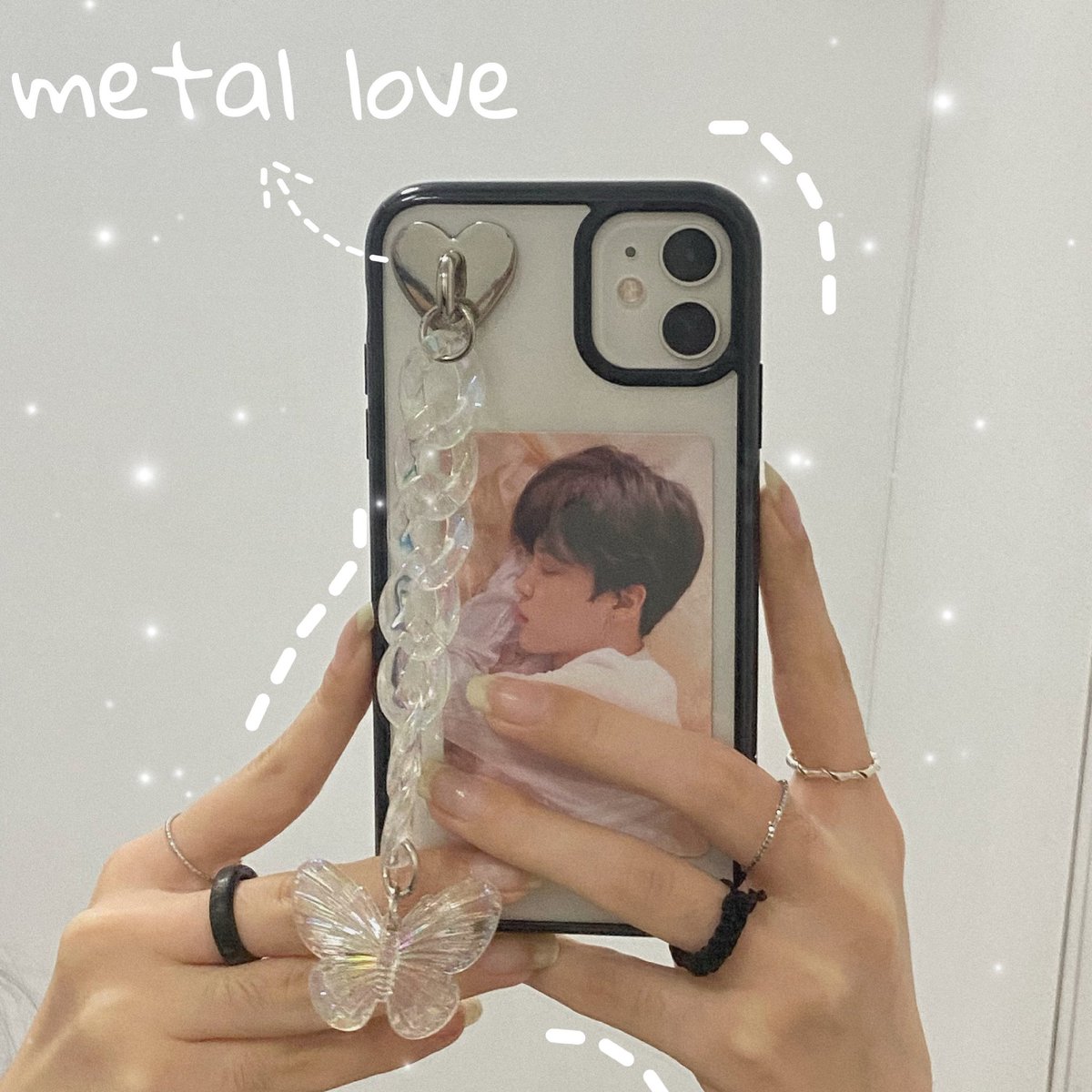 Hebilla “Metal Love”🤍
Disponible para entrega inmediata

-$3000c/u✨

-Especificaciones:
No contiene pegamento! se puede pegar con cinta doble faz, gotitas o con lo que tu prefieras
*Yo lo pegué con gotitas y quedó súper bien🤭
—
🍒Entregas en metro a convenir
🌸Envíos por pagar