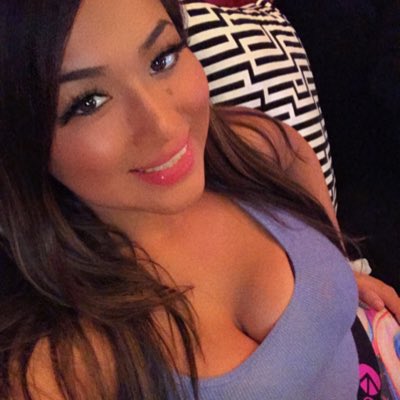 BenitaWik's tweet photo. #NewProfilePic https://t.co/X9mrK65JDh