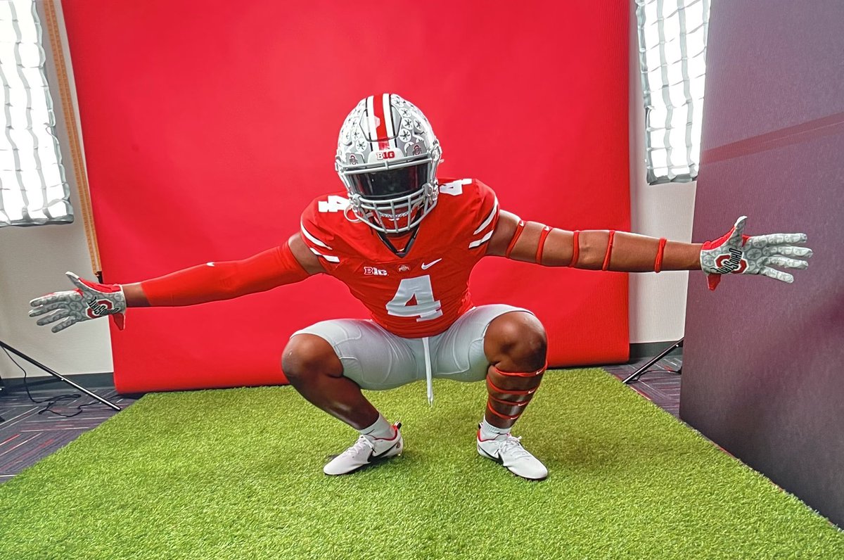 gabegokrazy's tweet image. Blessed To receive an offer from Ohio state university⭕️🌰 @R2X_Rushmen1 OH-IO!! #GoBuckeyes