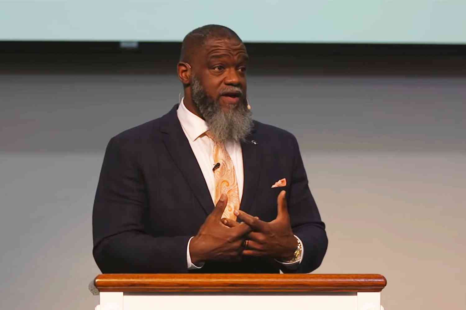 Owen Strachan On Twitter Voddie Baucham With The Heat Who Am I To Tell A White Brother That He Cannot Be Reconciled To Me Until He Has Drudged Up All Of The