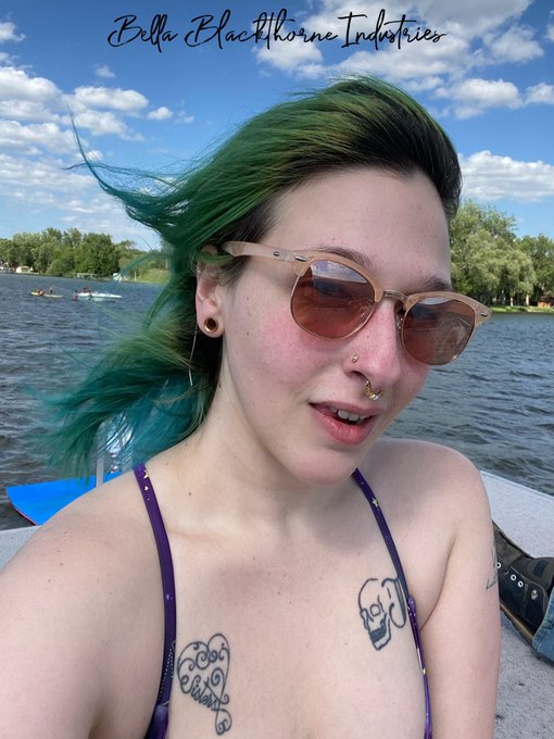 Some pics from the lake yesterday ❤️ https://t.co/uv1a8E0zJ2