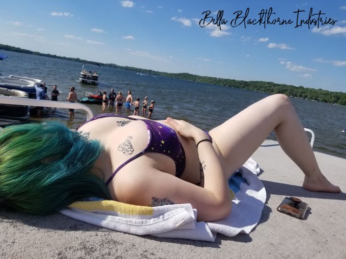 Some pics from the lake yesterday ❤️ https://t.co/uv1a8E0zJ2