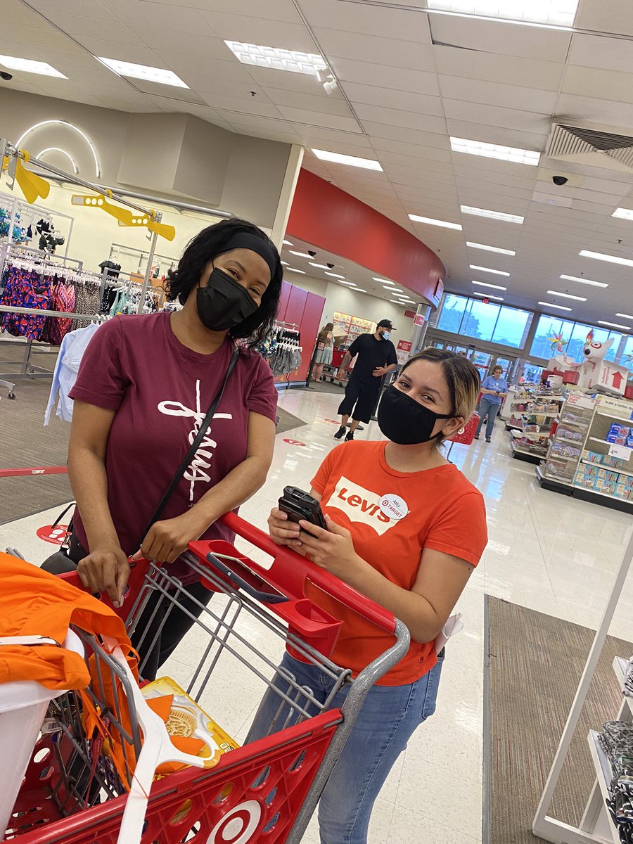 Arielle (@styledby1913) on Twitter photo Third time today delivering that great GUEST experience! WTG Abby on saving the sale! <a href="/nicolesniewski/">Nicole Lesniewski</a> @TargetMarixa <a href="/wendyj_jones/">Wendy Jones</a> #1913doesitagain Third time today delivering that great GUEST experience! WTG Abby on saving the sale! <a href="/nicolesniewski/">Nicole Lesniewski</a> @TargetMarixa <a href="/wendyj_jones/">Wendy Jones</a> #1913doesitagain