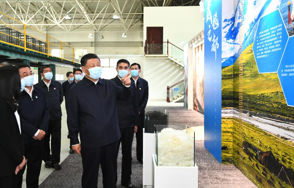 HiChinaSpanish's tweet photo. Xi Jinping, secretario general del Comité Central del Partido Comunista de China, empezó hoy lunes el 7 de junio una gira de inspección en la provincia de Qinghai, en el noroeste de China. https://t.co/8ZyShhDn7c
