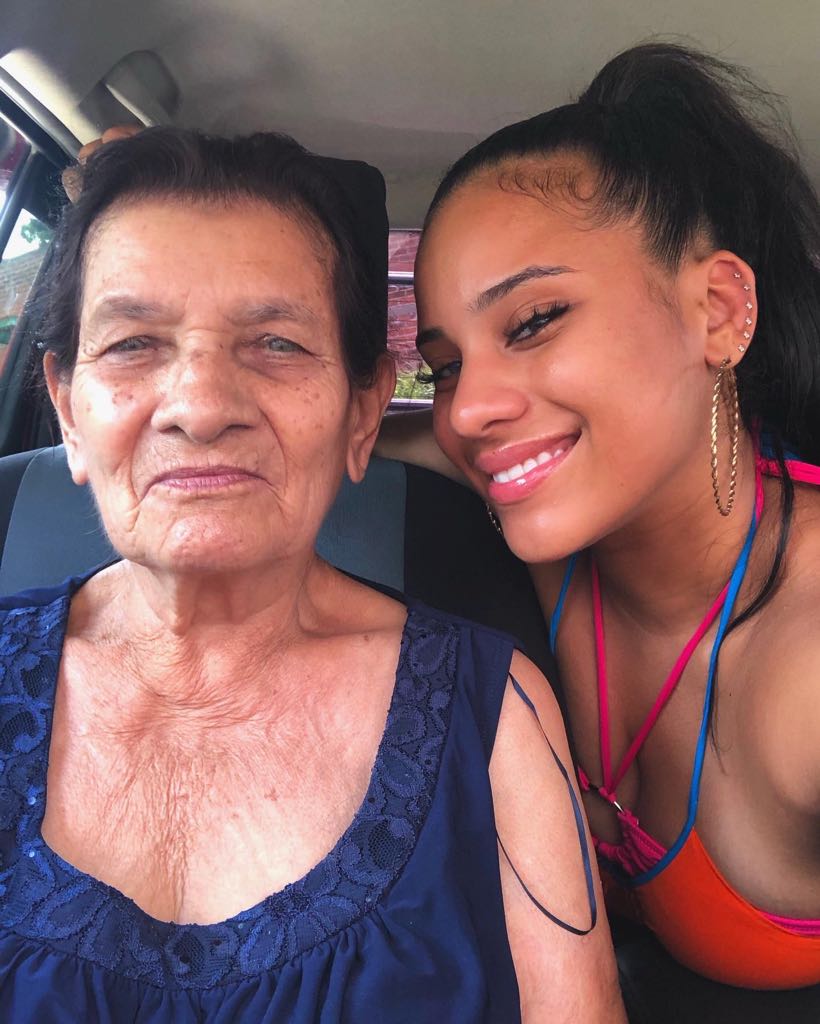 TW Pornstars - 1 pic. Cyn Santana 🇸🇻🇩🇴. Twitter. My beautiful