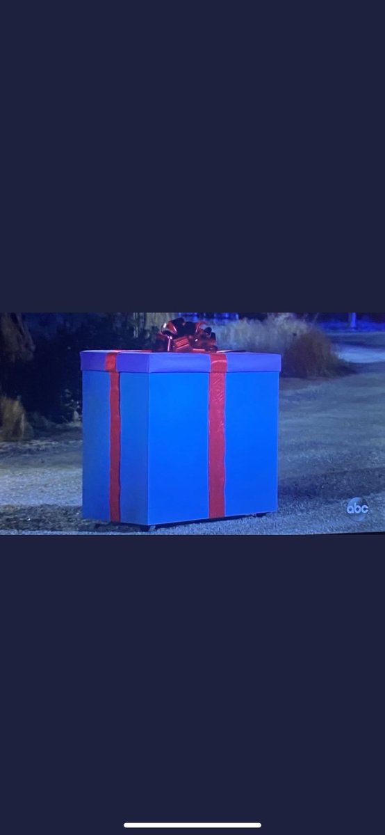 BachelorNat's tweet photo. chris harrison you can come out now  #TheBachelorette https://t.co/3EyqSUCXGq