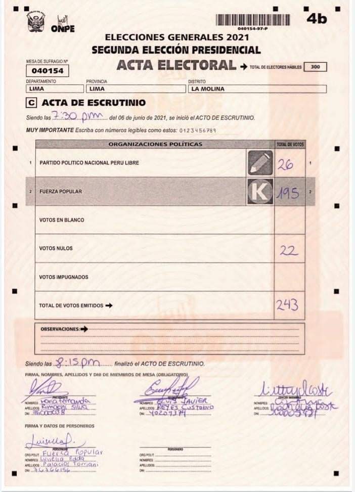 combatiente1960's tweet photo. Más fraude. Dicen que esta acta es ilegible pero miembros de mesa tomaron foto. #FraudeEnMesa https://t.co/zpVx0FoWYI