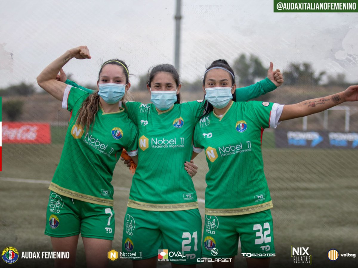 Audaxfemenino's tweet photo. 📸 ¡CLICK! 🇮🇹⚽️
⠀
Te dejamos algunas postales del triunfo de ayer, siempre desde el lente de Guille Rivas 🔝💚🤍❤️
⠀
Vamos #LasTanas #ForzaTanas 🇮🇹
#FemeninoCajaLosAndes
#AquíJugamosTodos #NosotrasJugamos #EllasJuegan #ElBalónNoTieneGénero #Futbol #FutbolFemenino https://t.co/SYs1vxBAuR