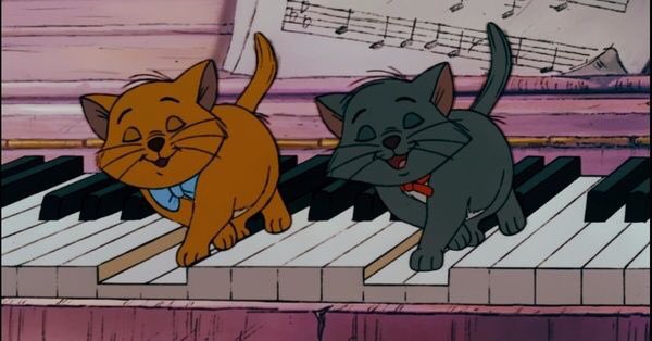 angelica_fio's tweet image. no one:

Katie and the furry:

#TheBachelorette