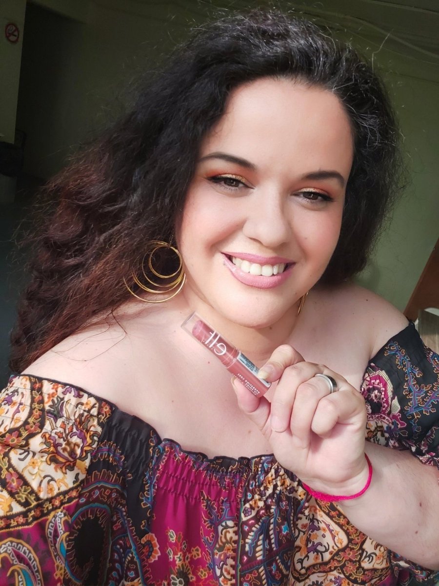 BeautyTls's tweet photo. Sunny look @elfcosmetics @HardCandyLife @NyxCosmetics https://t.co/VjG9laouUk