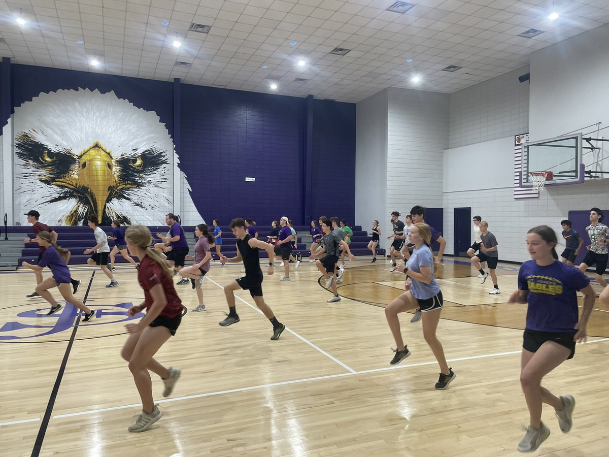 sjcsathletics's tweet photo. Great start to summer STAC with our Eagles back in the gym! Record attendance for both levels. HS practices starting up again. It’s a great day to be an Eagle! #EaglePride #gettingready #puttingmoneyinthebank https://t.co/A6Jo0KhUBy