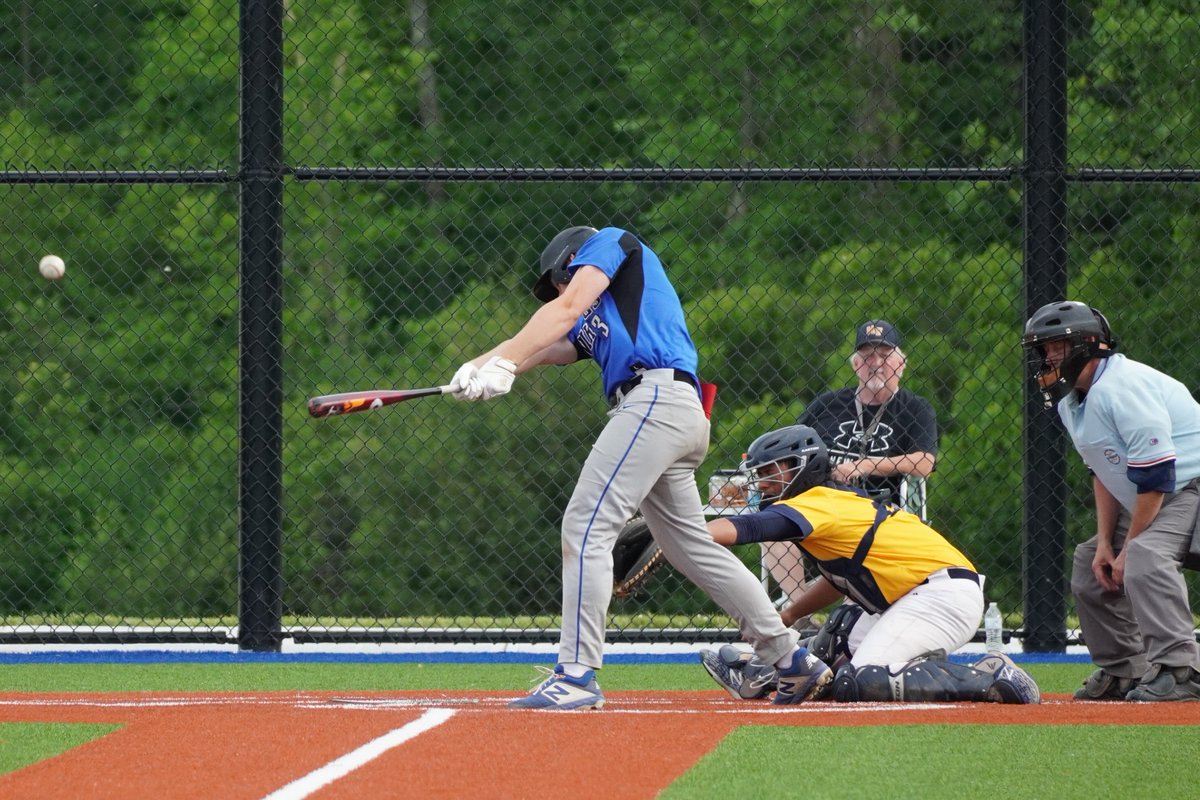 Larry Sidelines tweet media