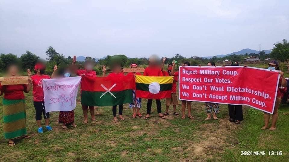 Despite having difficulties, Guerrilla Style anti-coup protest in Moegaung against the Military Junta 
#RejectCoupRejectASEAN
#WhatsHappeningInMyanmar 
#June8Coup