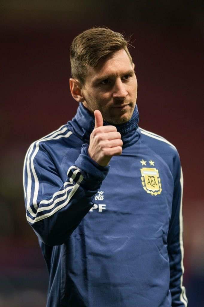 اليوم سنشاهد افضل لاعب في التاريخ 😍

الارجنتين ستلعب الليلة ضد كولومبيا 🔥

صباح الخير والسعادة عليكم